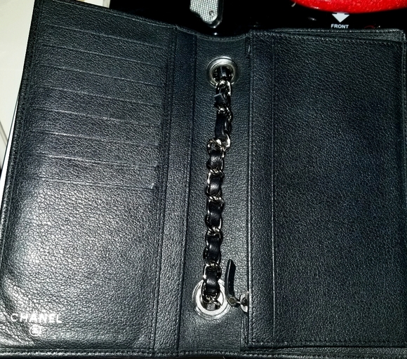 SOLD Chanel Camellia WOC - Picture 4 of 8